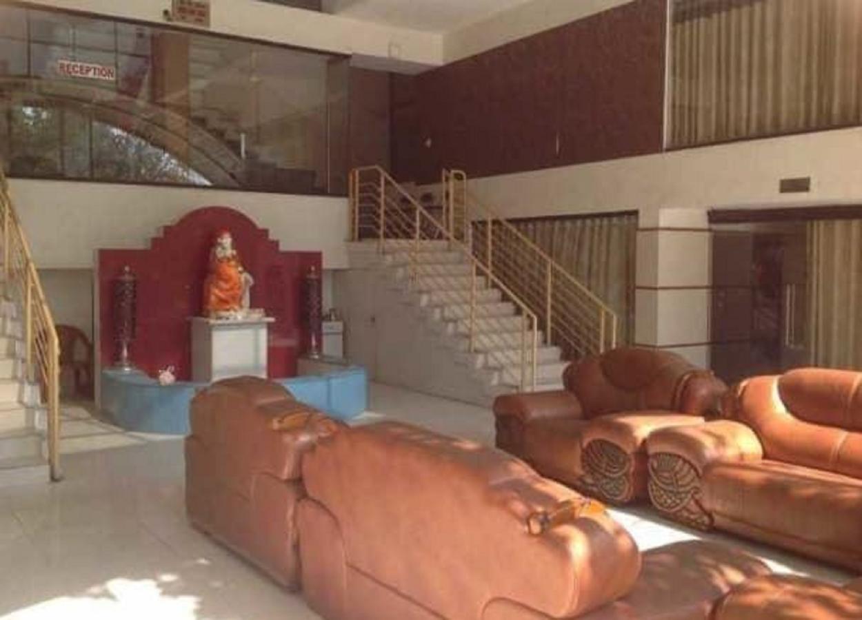 Manohar Mahal Hotel Jalgaon Exterior foto